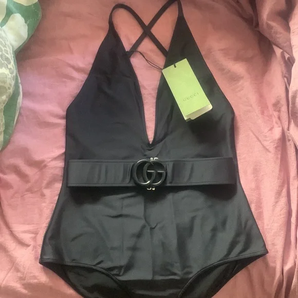 Gucci Sparkling black swimsuit or bodysuit with GG logo belt Miley Cyrus concert - Picture 7 of 11